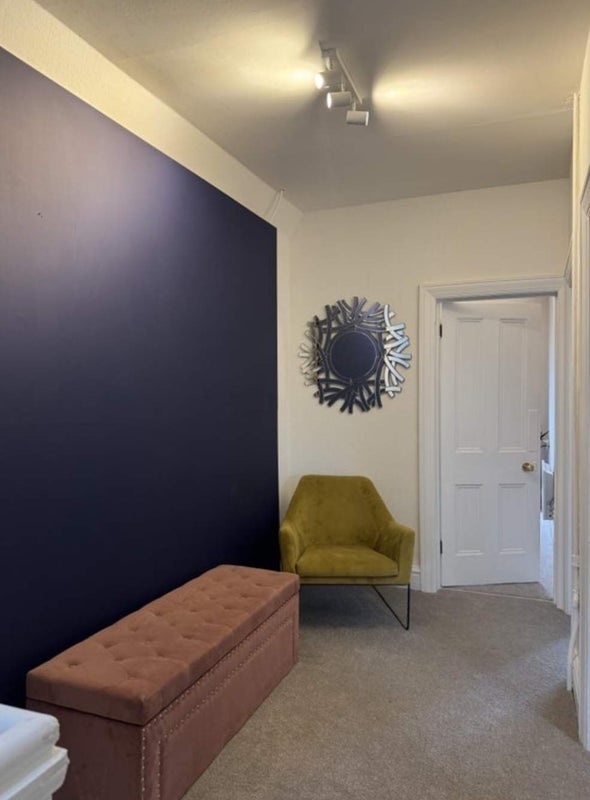Room Poole Road in Poole