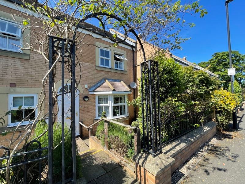 Flat Daylesford Drive in Newcastle upon Tyne
