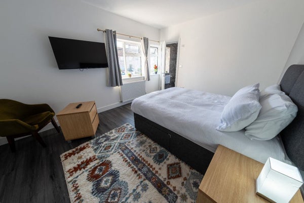 Flat Broadlands Drive in Bristol