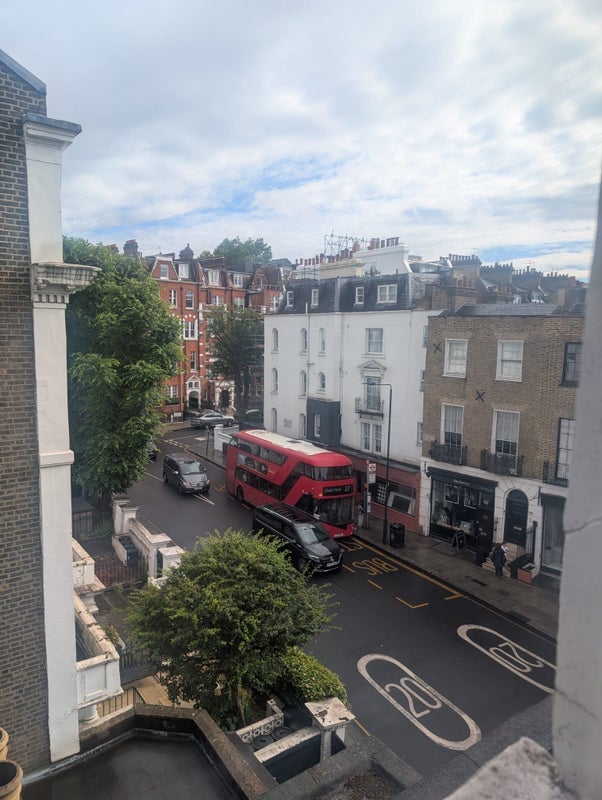 Room Kensington Church Street in Greater London