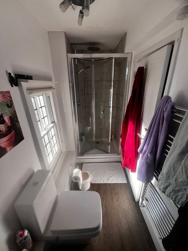 Room Kensington Church Street in Greater London