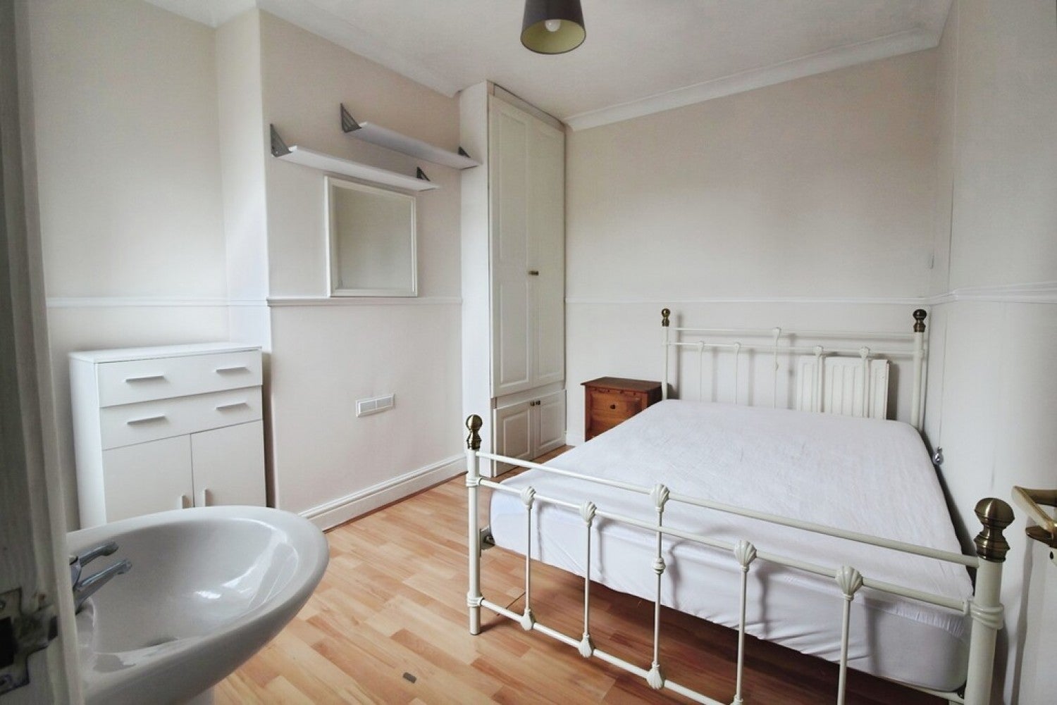 Flat Redvers Road in Exeter