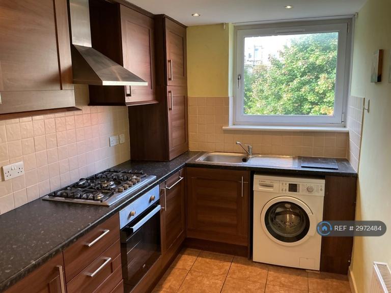 Flat Holmhead Road in Glasgow