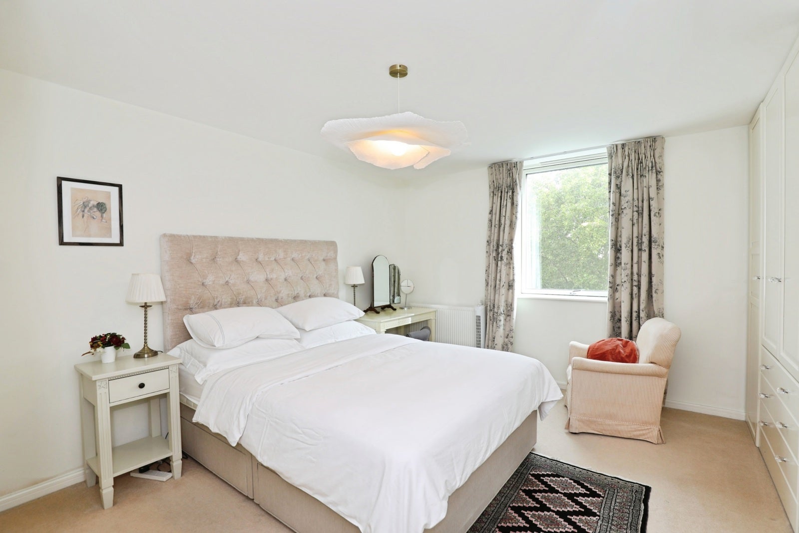 Flat All Saints Road in Greater London