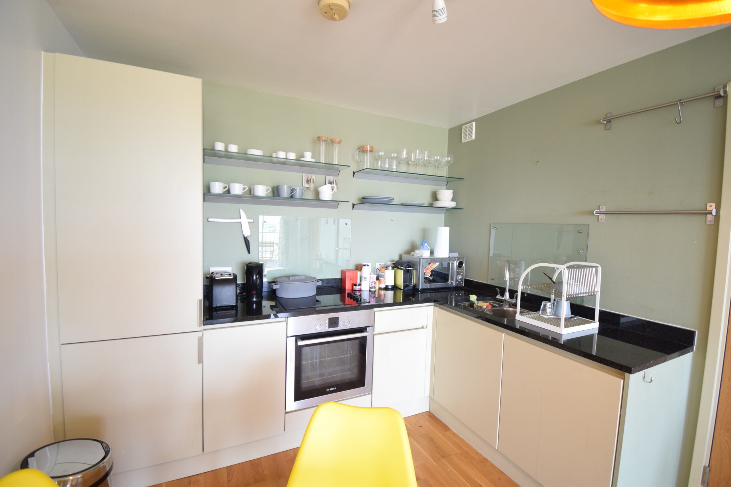 Flat Dawson Street in Greater London