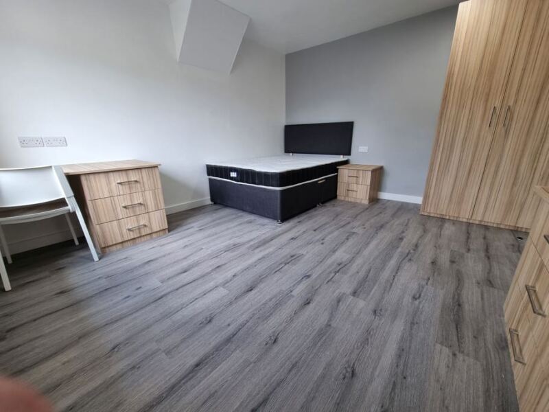 House Hessle Mount in Leeds
