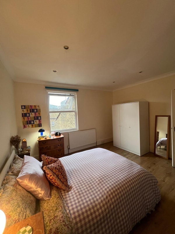 Room Alexandra Grove in Greater London
