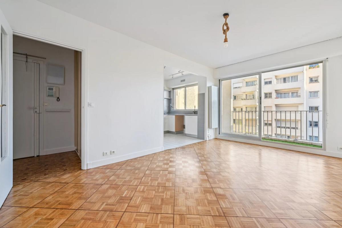 Flat Rue des Entrepreneurs in Paris