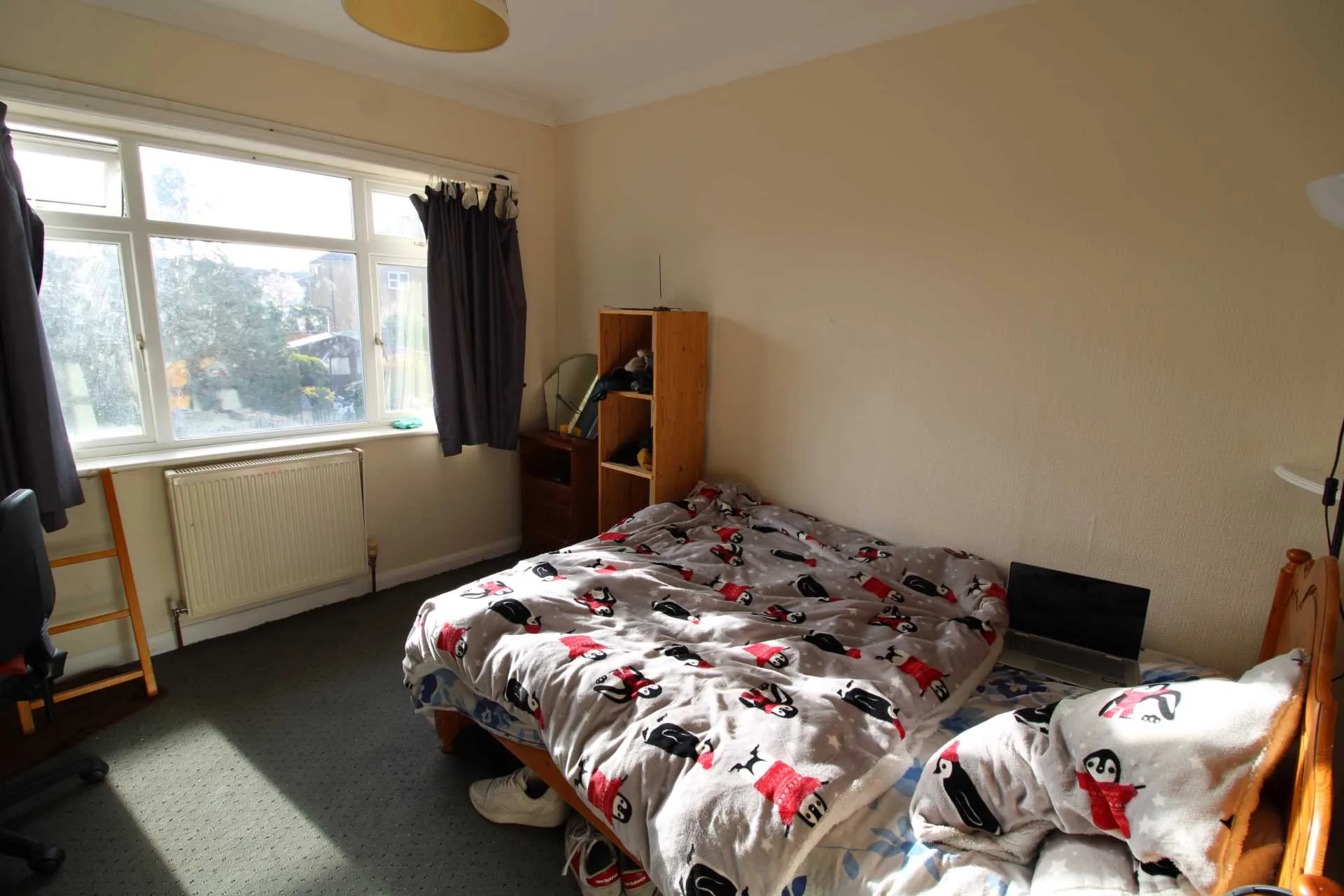 House Allandale Crescent in Hertsmere