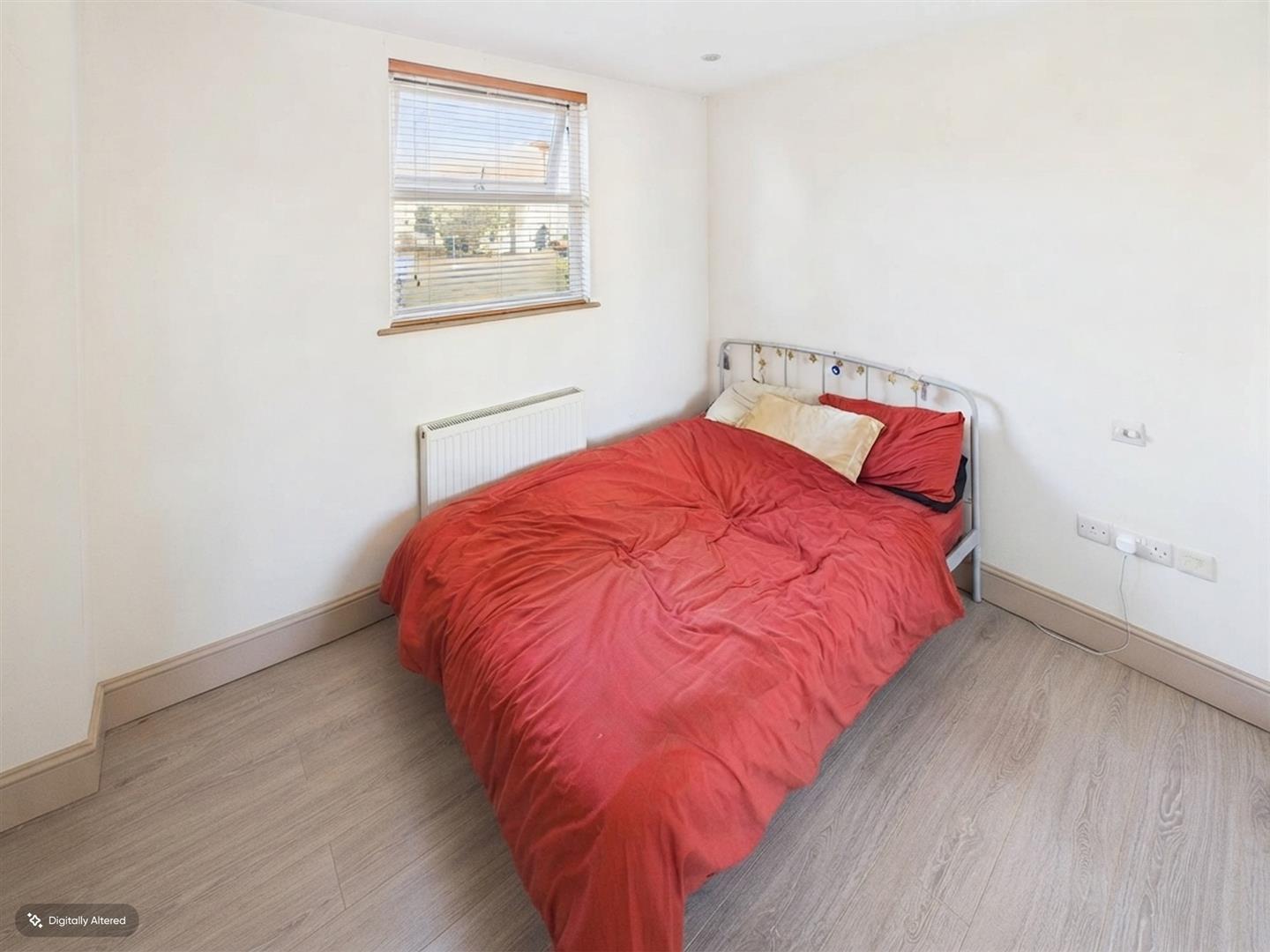 Flat Heriot Road in Greater London