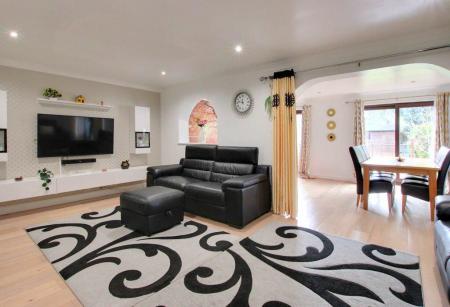 House Littlebrook Close in Greater London