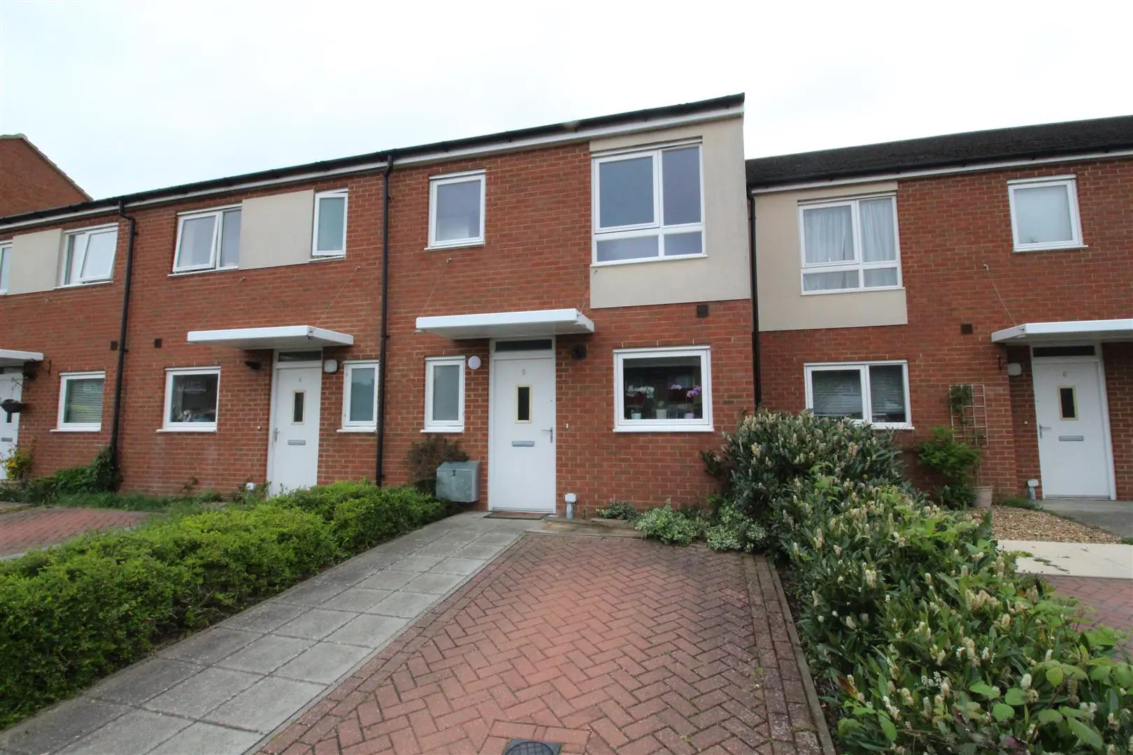 House Kilndown Close in Ashford