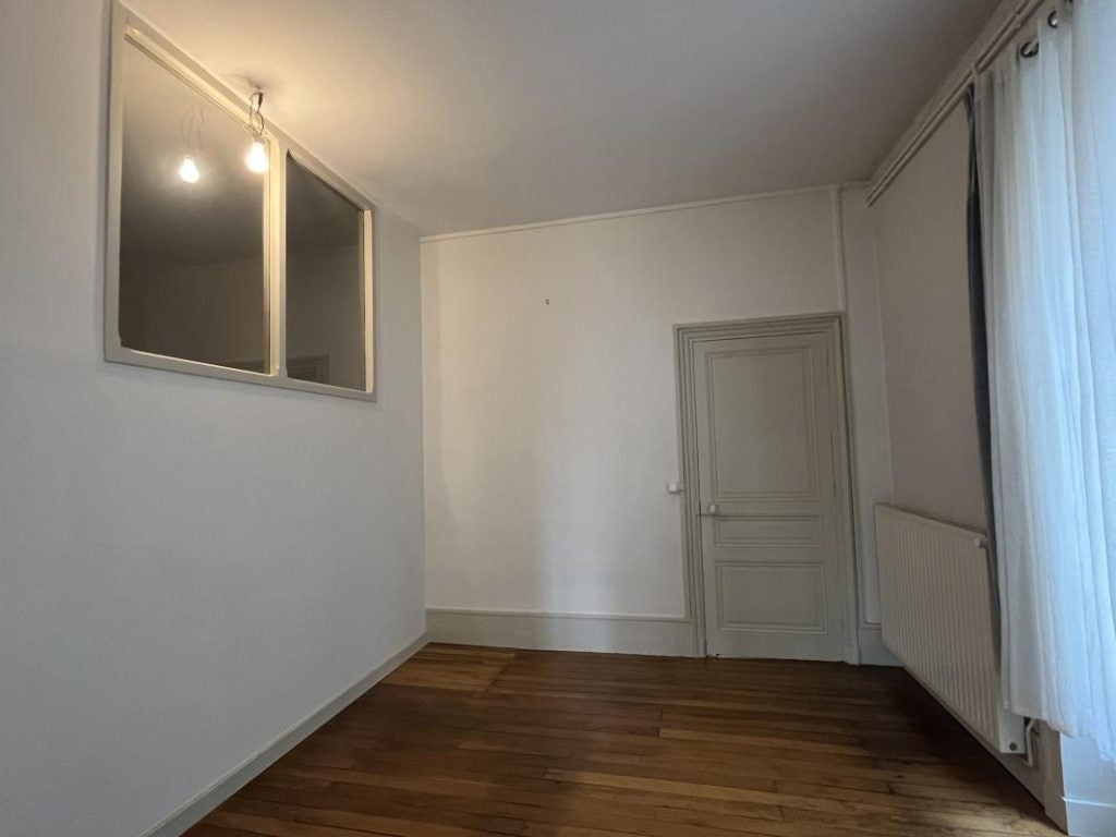 Flat Rue du Collège in Bourgoin-Jallieu