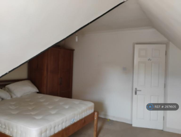 Flat Lansdowne Road in Bournemouth