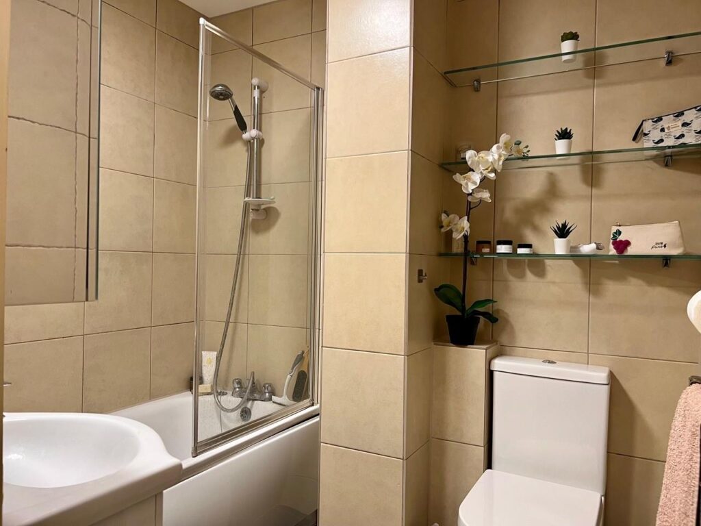 Flat Wilbury Villas in Hove
