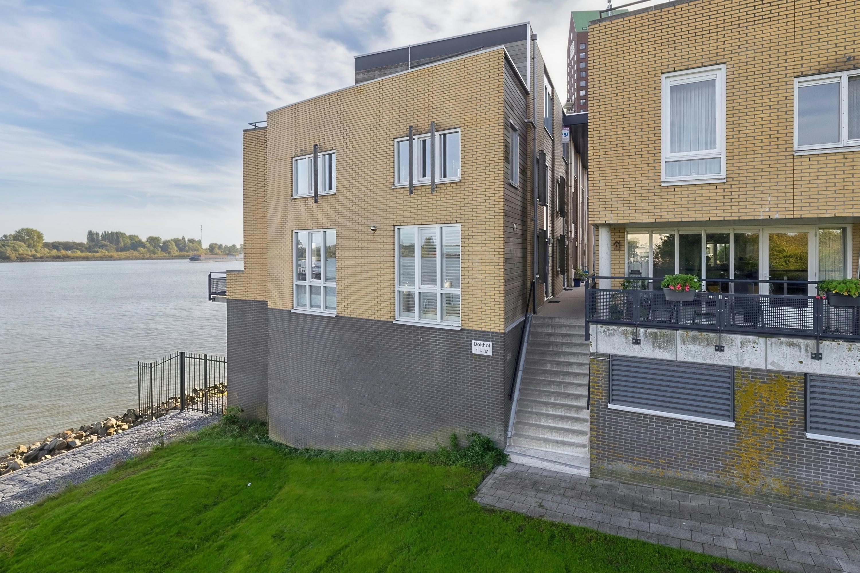 Huis Dokhof 18 in Ridderkerk
