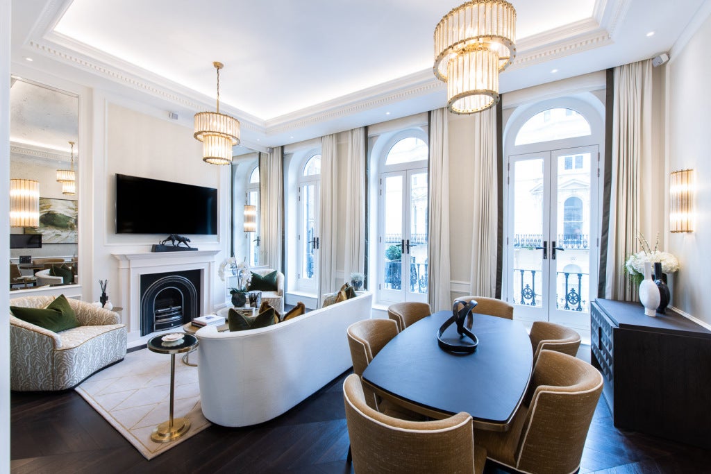 Flat Prince of Wales Terrace in Greater London