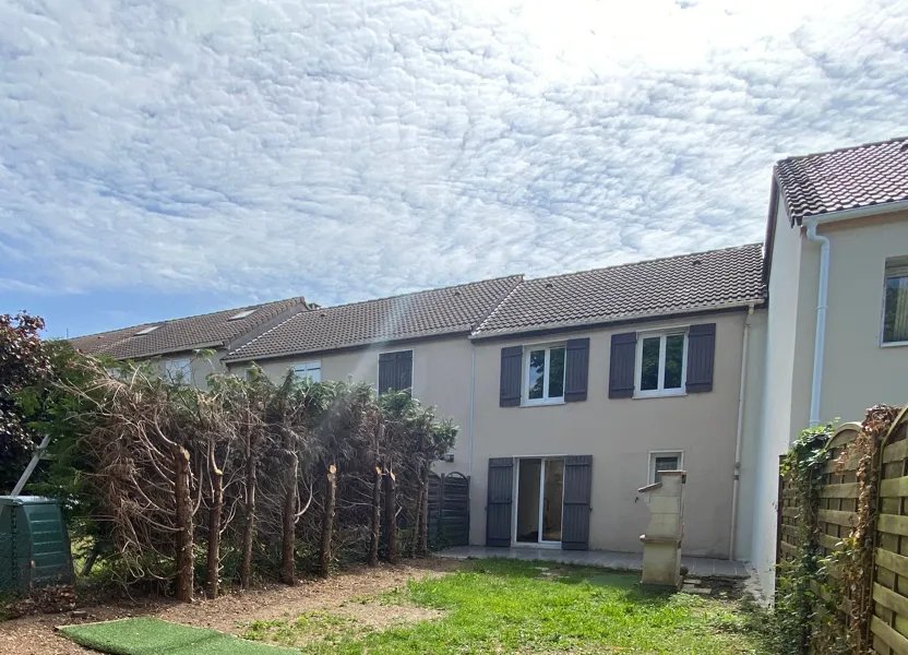 House Boulevard de l'Oise in Jouy-le-Moutier