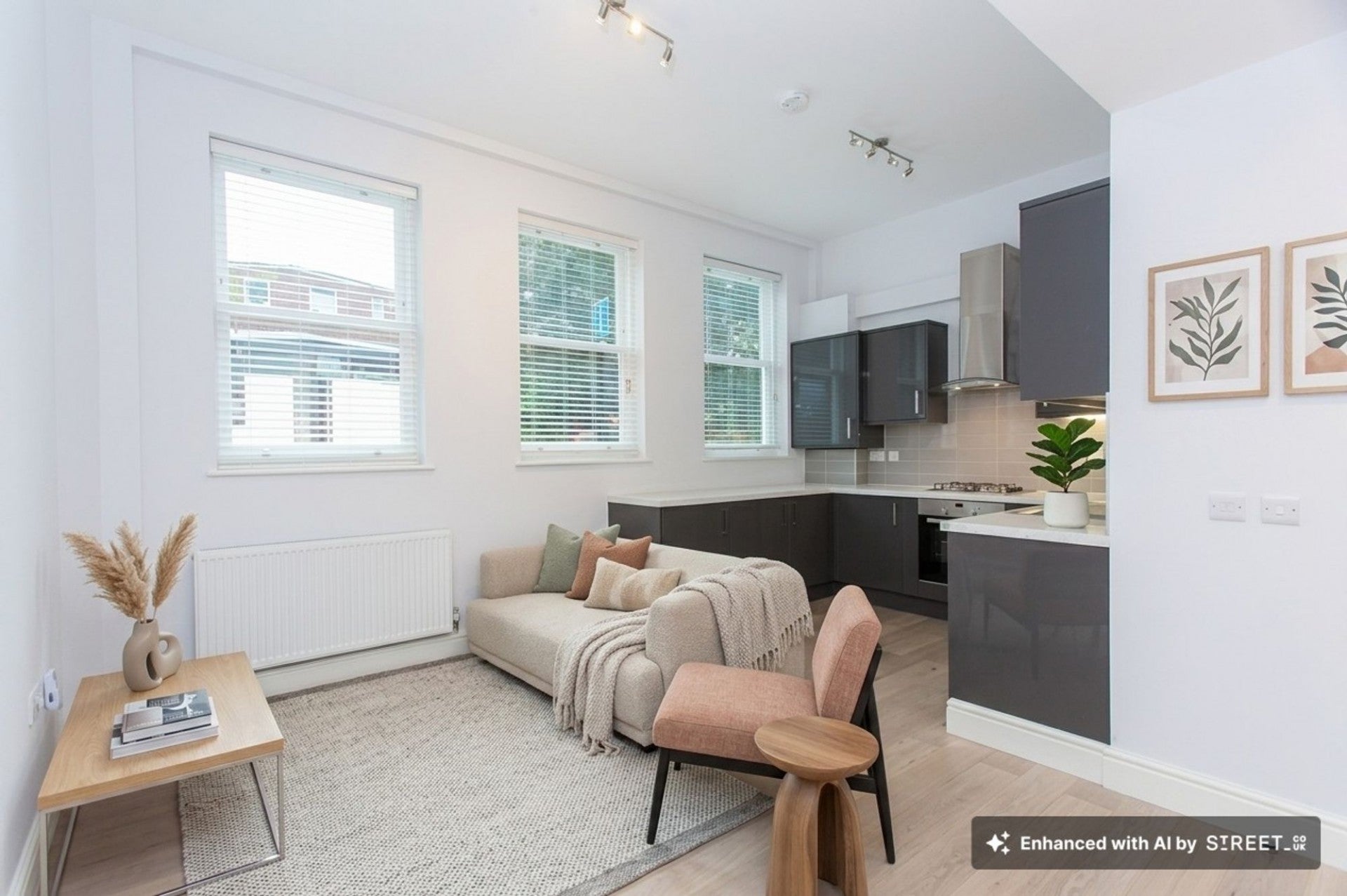 Flat North End Crescent in Greater London