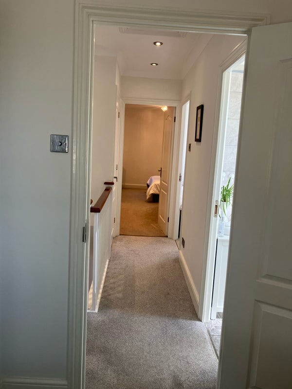 Room Cuthbert Gardens in Greater London