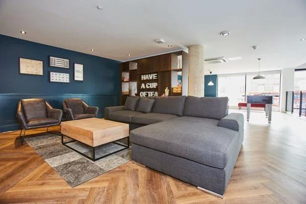 Room Blackhorse Lane in Greater London