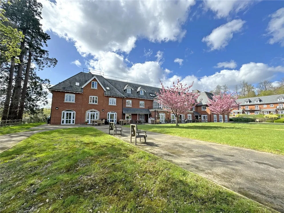 Flat Lewes Road in Wealden