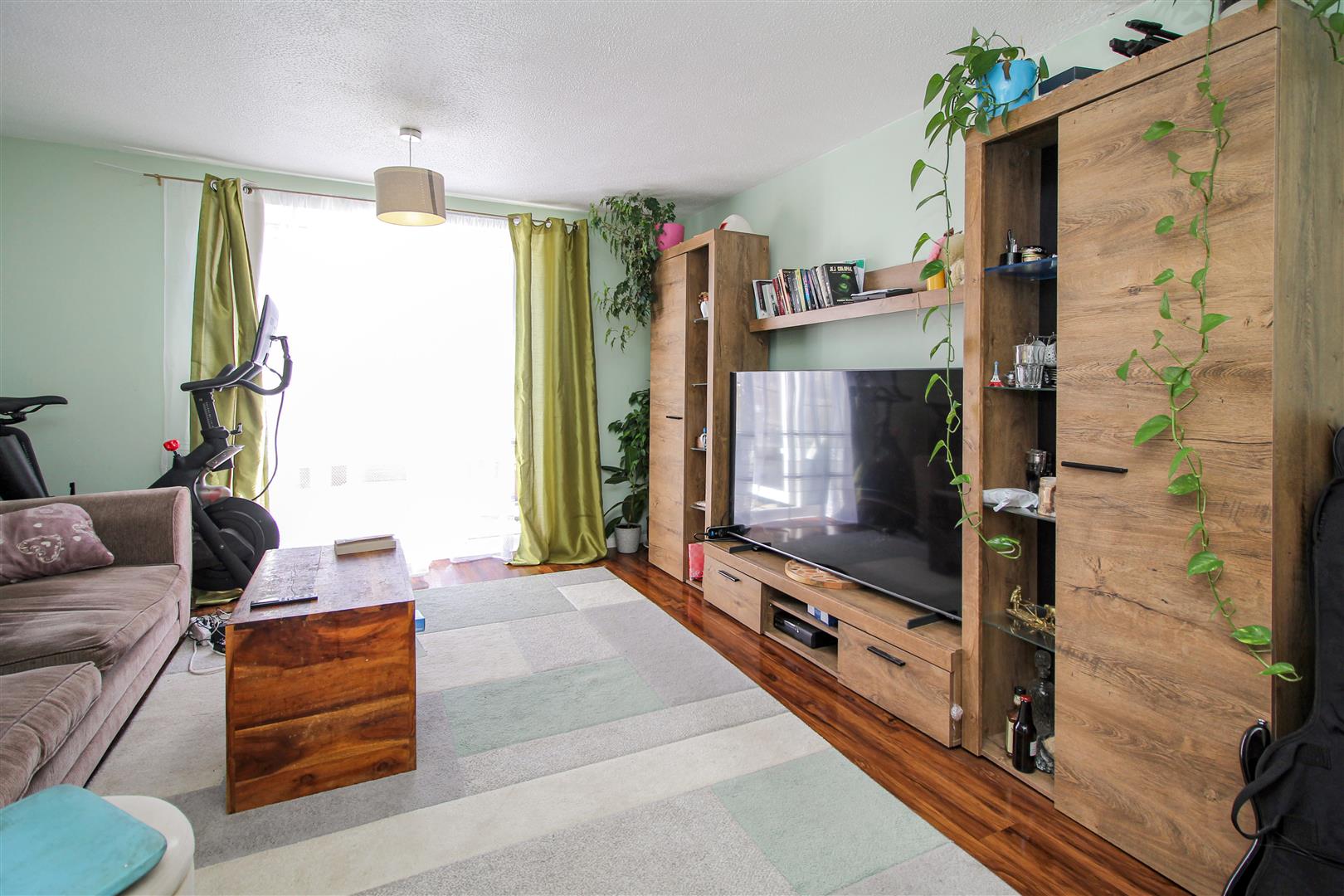 House Balmoral Close in Wellingborough