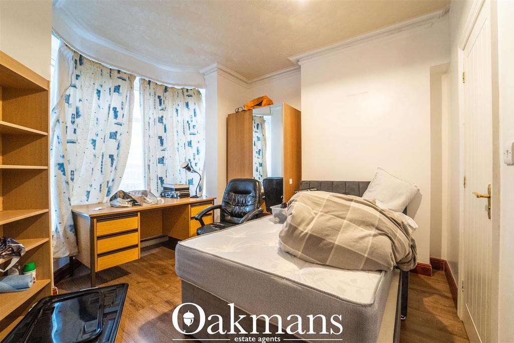 Room Dawlish Road in Birmingham