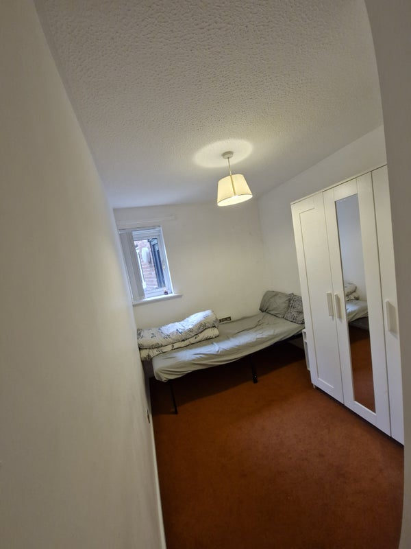 Room Ribston Street in Manchester