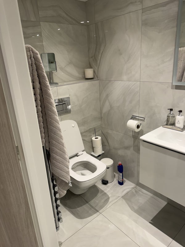 Room Hullbridge Road in Chelmsford
