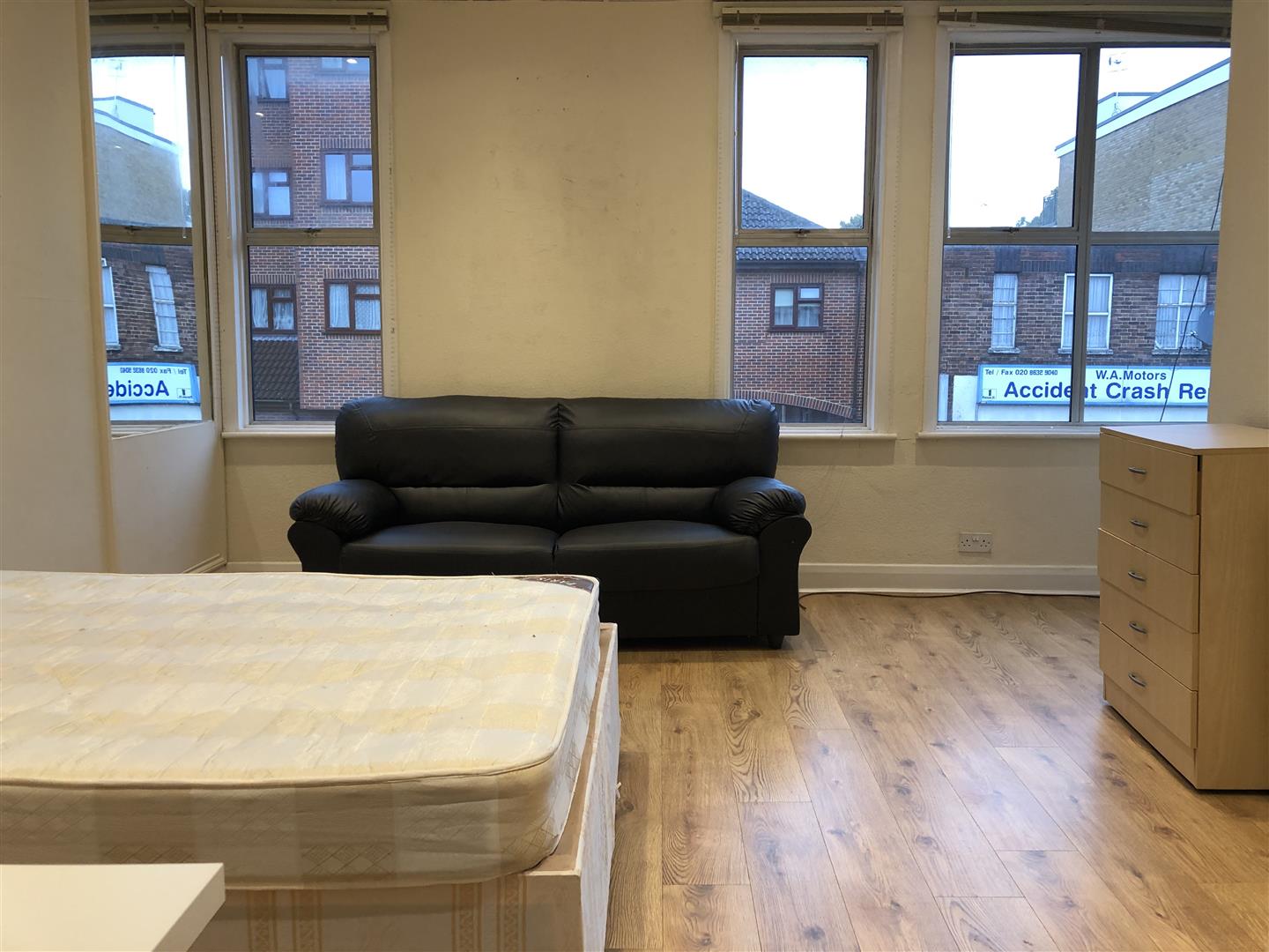 Flat Parson Street in Greater London