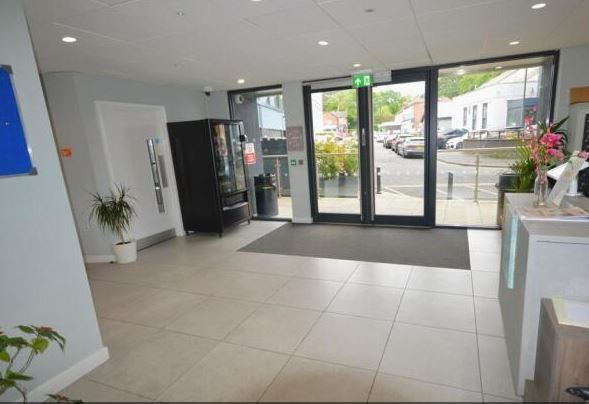 Flat Warren Road in Cheadle Hulme