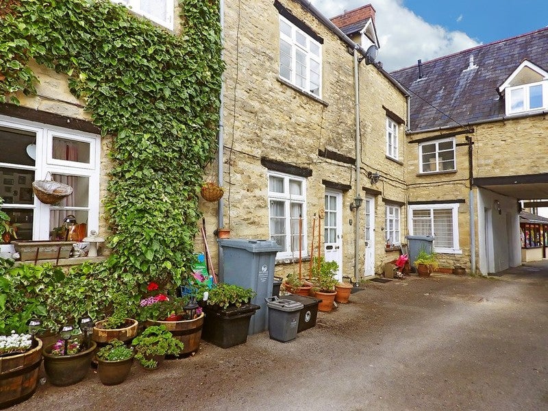 House High Street in West Oxfordshire