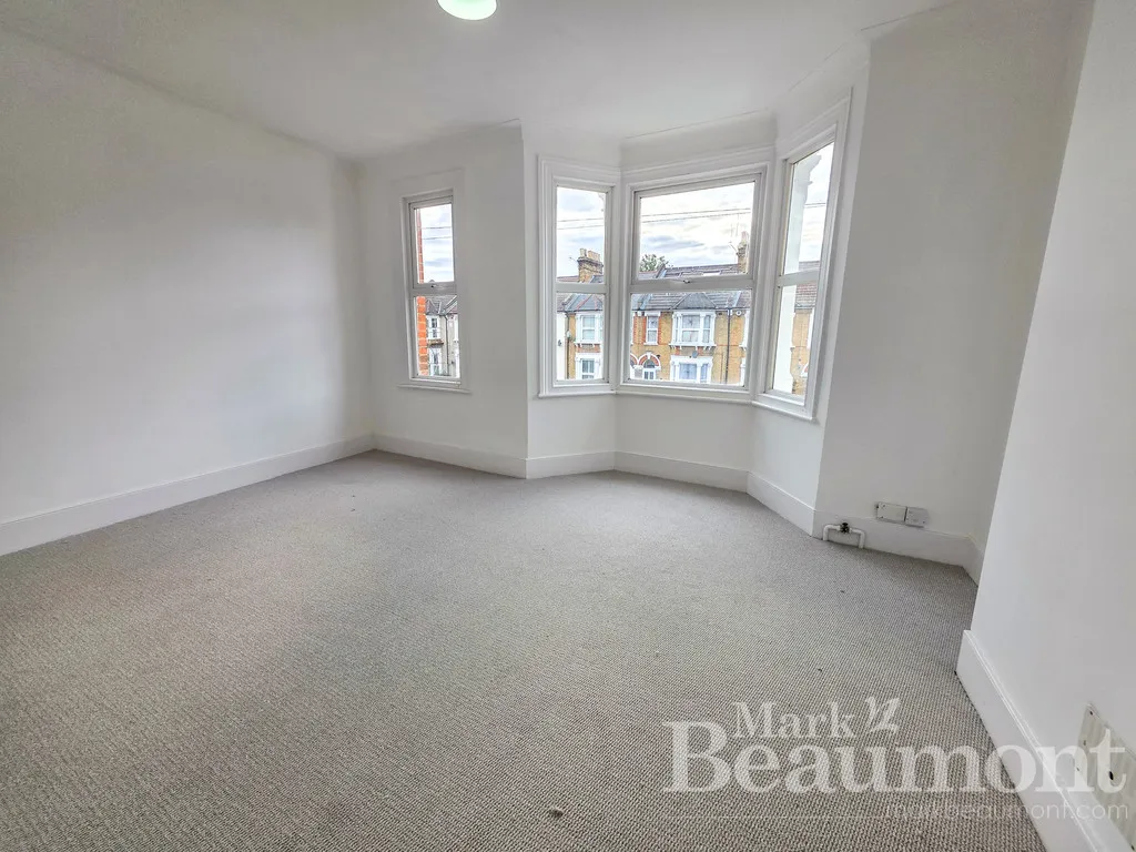Flat Laleham Road in Greater London