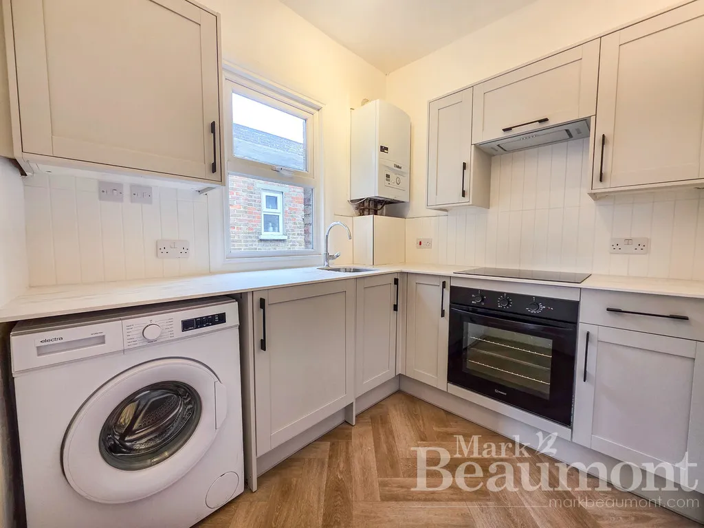 Flat Laleham Road in Greater London