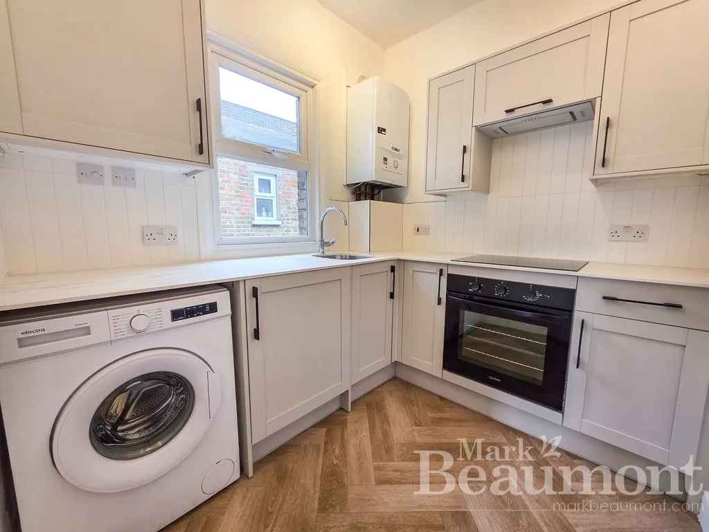 Flat Laleham Road in Greater London