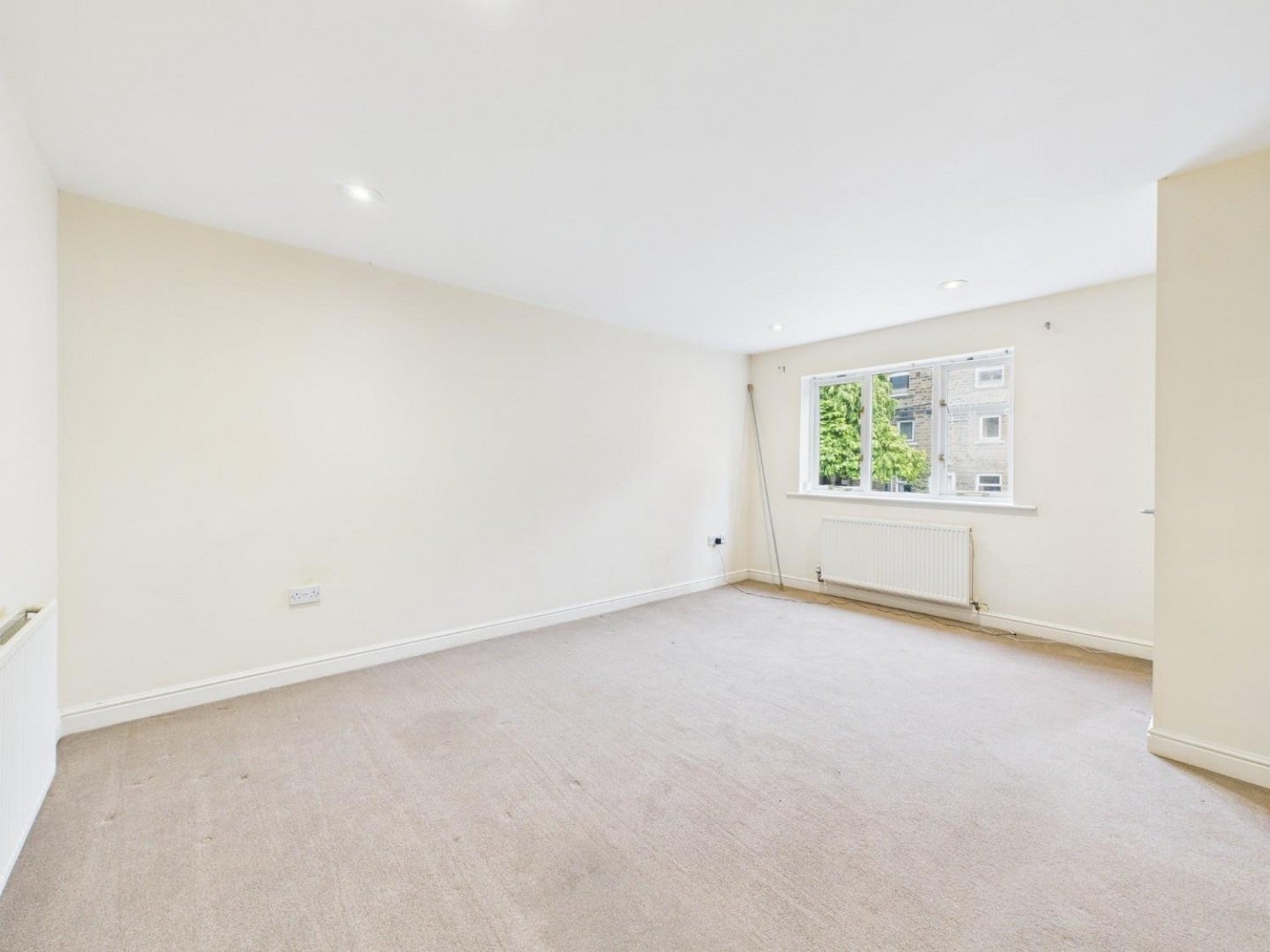 Flat Ferrand Lane in Bradford