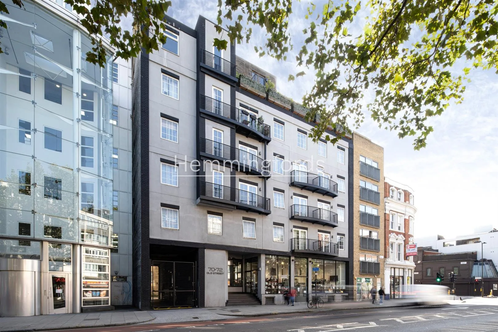 Flat Old Street in Greater London