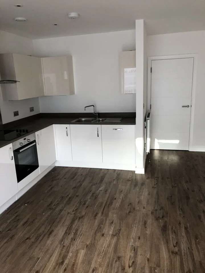 Flat Rolfe Terrace in Greater London