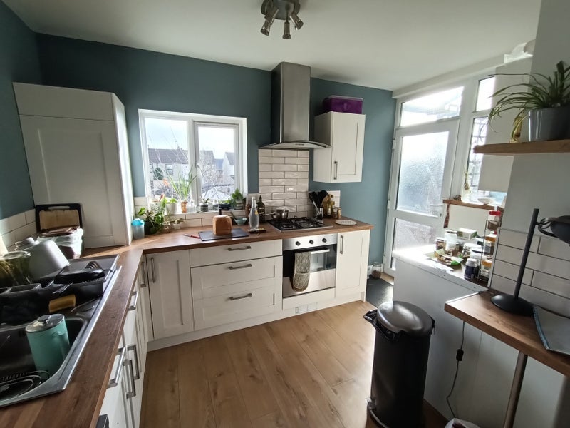 Room Dormer Road in Bristol