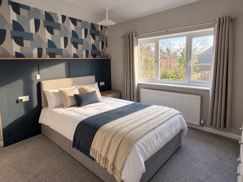 Room Holmsley Grove in Wakefield
