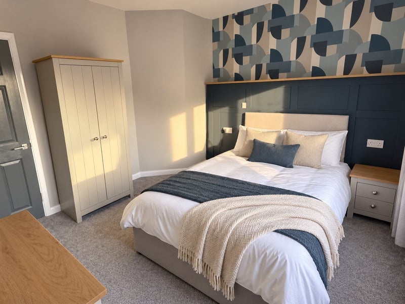 Room Holmsley Grove in Wakefield