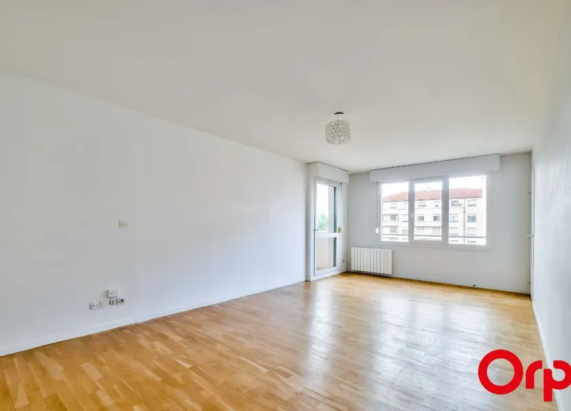 Flat Rue François Peissel in Caluire-et-Cuire