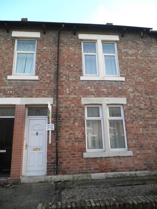 Flat Hotspur Street in Newcastle upon Tyne