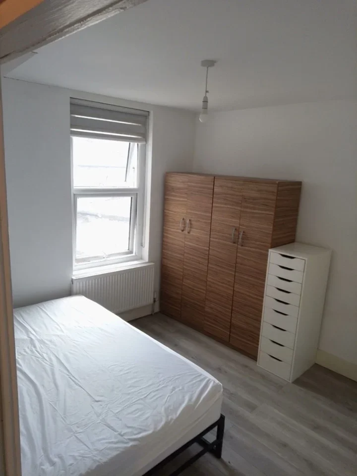 Room Elizabeth Road in Greater London