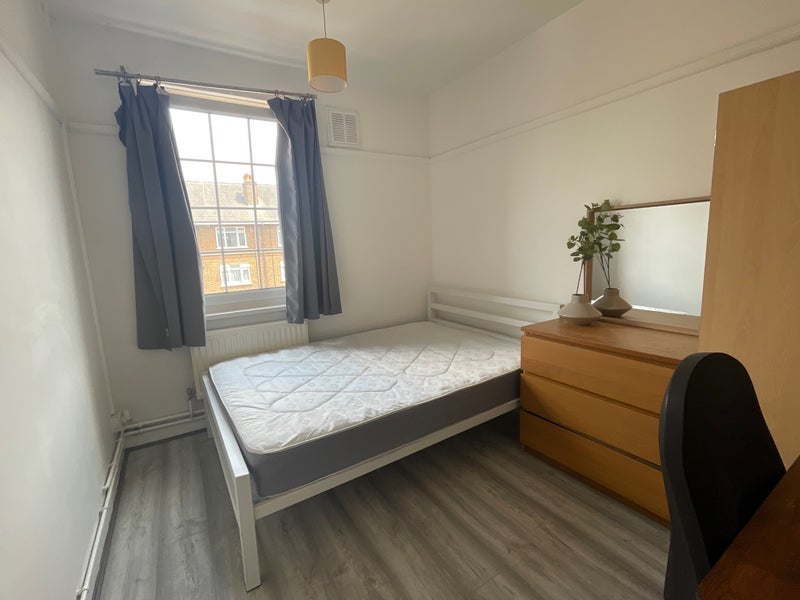 Room Bethnal Green Estate in Greater London