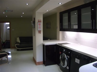 Room Hubert Road in Birmingham