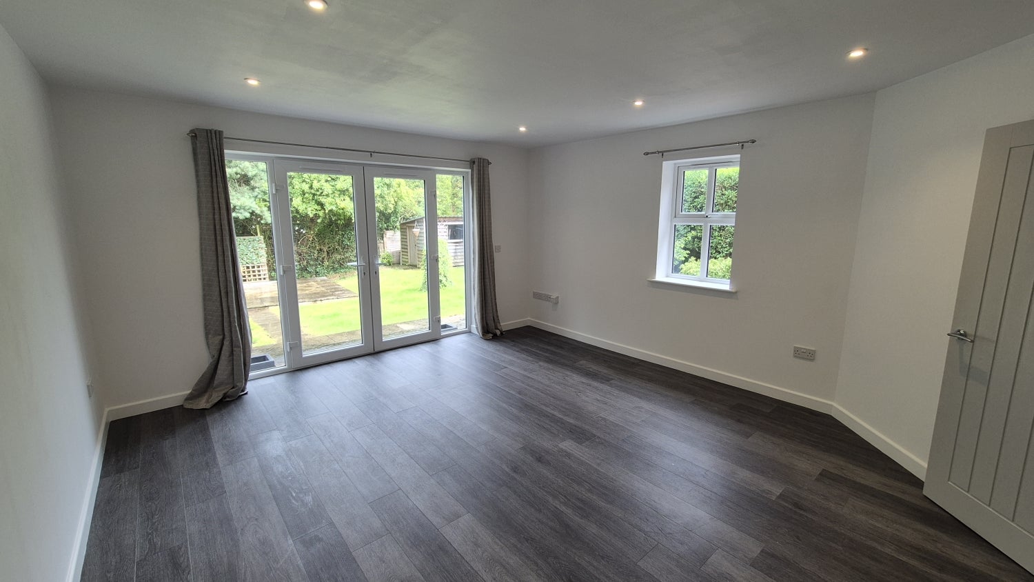 House Ringwood Road in Alderholt