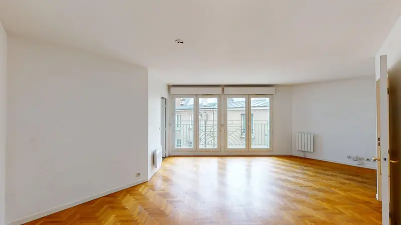 Flat Rue Pelleport in Paris