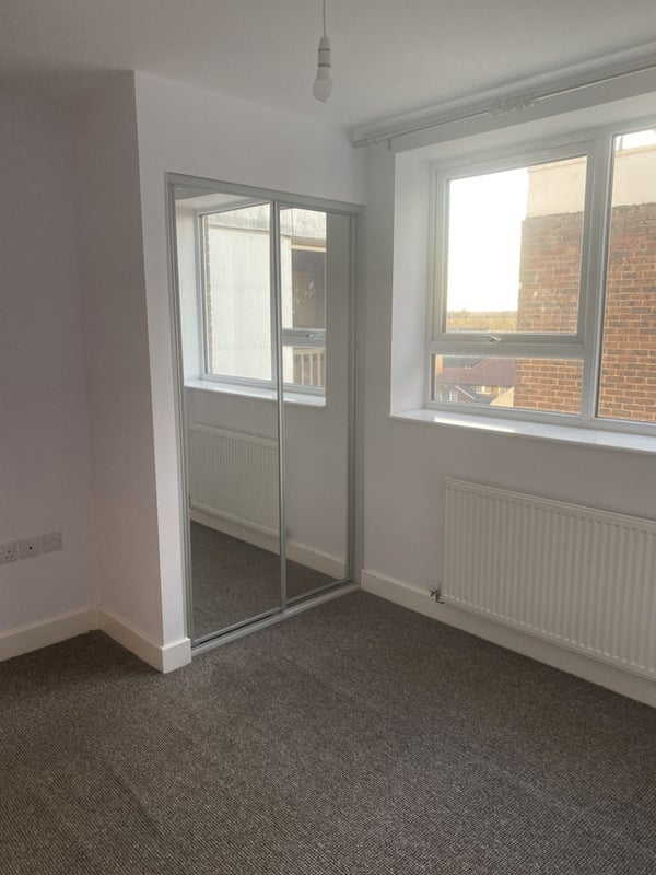 Flat Queensway in Milton Keynes